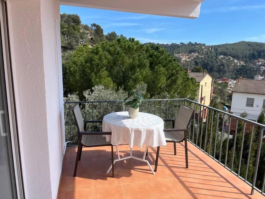 Lux Spa 2 Barcelona Vallirana Bagian luar foto